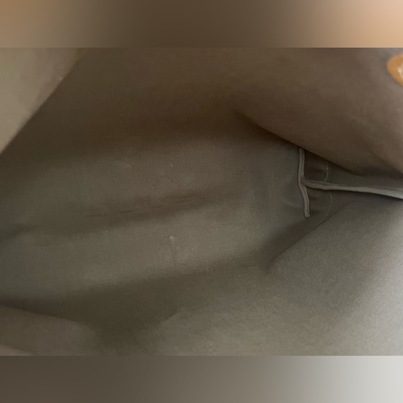 Gucci Vintage Tote with Sherry Line & Beige trim - Picture 10 of 13